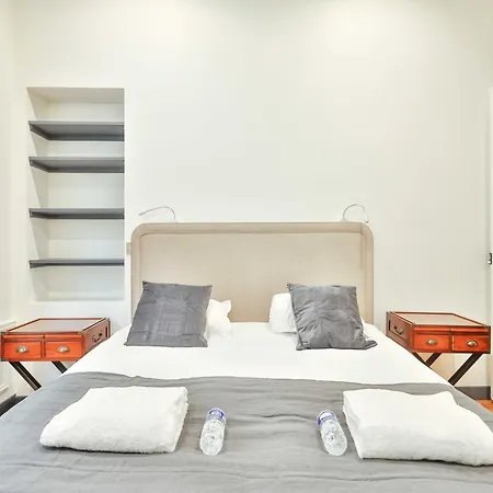 Exceptional Flat - Near Trocadero - Mobility Lease * Париж